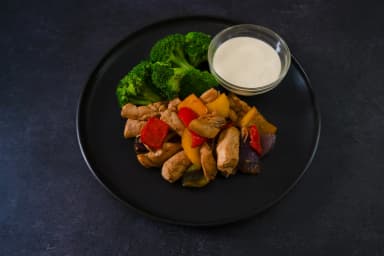 Stir-fried vegetables with chicken and broccoli